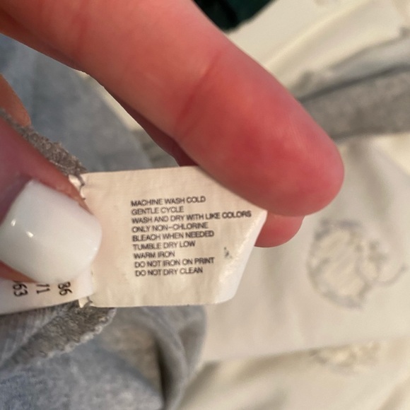 Gap Favorite Tee - Picture 6 of 6